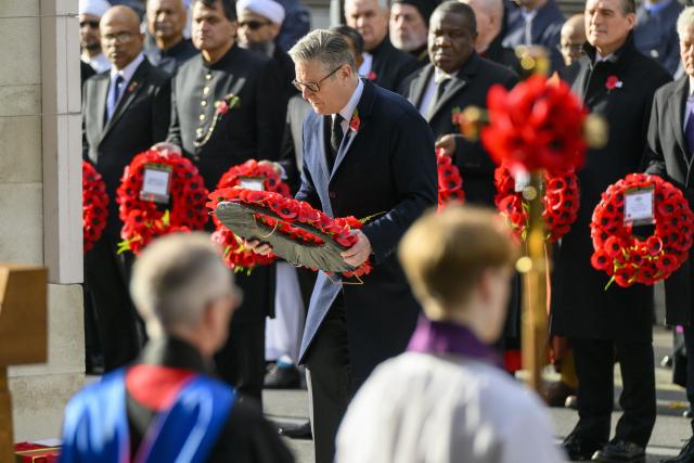 (251109) -- LONDON, Nov. 9, 2025 (Xinhua) -- British Prime Minister Keir Starmer attends the Remembrance Sunday ceremony in London, Britain, on Nov. 9, 2025. The Remembrance Sunday ceremony is an annual event to pay tribute to the war dead of Britain and the Commonwealth, which is held on the nearest Sunday to the anniversary of the end of World War I on Nov. 11, 1918. (Photo by Ray Tang/Xinhua)