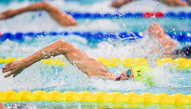 (251110) -- SHENZHEN, Nov. 10, 2025 (Xinhua) -- Sun Yang of Zhejiang competes during the men's 400m freestyle preliminary of swimming event at China's 15th National Games in Shenzhen, south China's Guangdong Province, Nov. 10, 2025. (Xinhua/Tenzin Nyida)