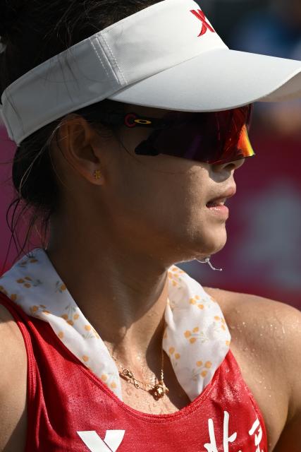 (251112) -- ZHUHAI, Nov. 12, 2025 (Xinhua) -- Yang Jiayu of Beijing reacts during the women's 20km race walk of athletics at China's 15th National Games in Zhuhai, south China's Guangdong Province, Nov. 12, 2025. (Xinhua/Lian Zhen)