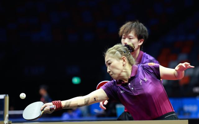 (251113) -- MACAO, Nov. 13, 2025 (Xinhua) -- Lin Gaoyuan/Liu Shiwen (front) compete during the table tennis mixed doubles semifinal match between Lin Gaoyuan/Liu Shiwen of Guangdong and Yuan Licen/Wang Yidi of Liaoning at China's 15th National Games in Macao, south China, Nov. 13, 2025. (Xinhua/Liang Xu)