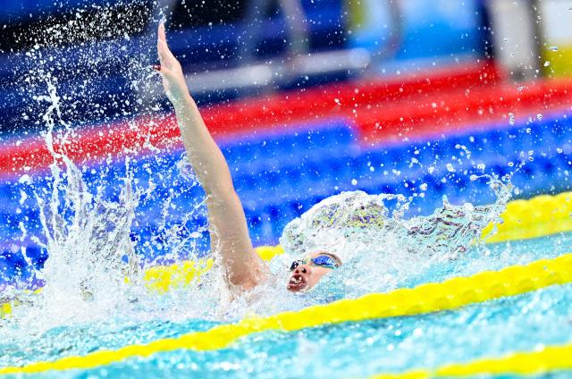 (251113) -- SHENZHEN, Nov. 13, 2025 (Xinhua) -- Wan Letian of Jiangxi competes during the women's 50m backstroke preliminary of swimming at China's 15th National Games in Shenzhen, south China's Guangdong Province, Nov. 13, 2025. (Xinhua/Chen Yichen)