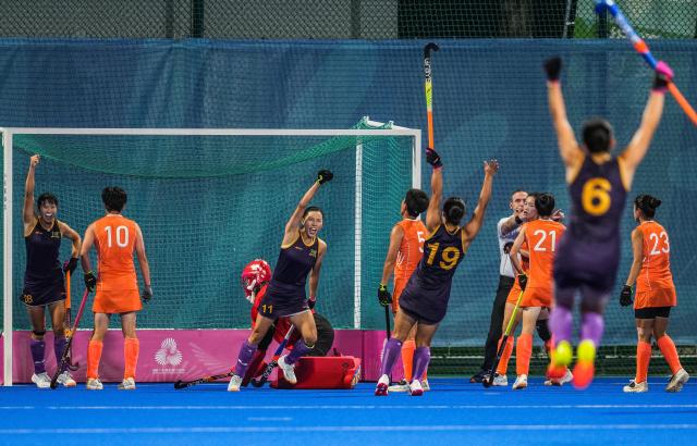 (251114) -- YUNFU, Nov. 14, 2025 (Xinhua) -- Players of Sichuan celebrate during the women's hockey gold medal match between Sichuan and Jilin at China's 15th National Games in Yunfu, south China's Guangdong Province, Nov. 14, 2025. (Xinhua/Tao Liang)