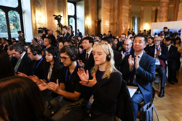 (251114) -- ROME, Nov. 14, 2025 (Xinhua) -- Photo taken on Nov. 13, 2025 shows the launch event for the Italian edition of the third volume of "Xi Jinping: The Governance of China" in Rome, Italy. The launch event for the Italian edition of the third volume of "Xi Jinping: The Governance of China" and the China-Italy Symposium on State Governance were held here on Thursday, with about 150 representatives from various sectors of both countries in attendance. (Xinhua/Li Jing)
