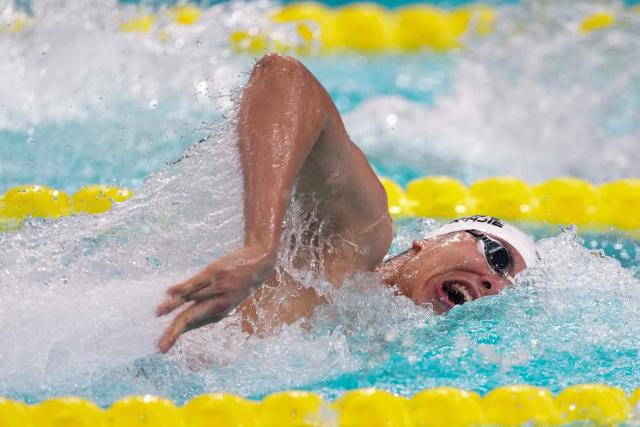 (251115) -- SHENZHEN, Nov. 15, 2025 (Xinhua) -- Ji Xinjie of Gongan competes during the men's 4x200m freestyle relay preliminary of swimming at China's 15th National Games in Shenzhen, south China's Guangdong Province, Nov. 15, 2025. (Xinhua/Xue Yuge)