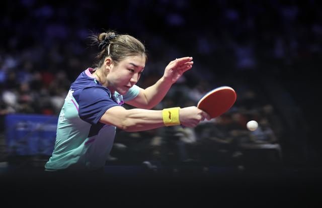 (251116) -- MACAO, Nov. 16, 2025 (Xinhua) -- Chen Meng hits a return during the women's singles bronze medal match of table tennis between Zhu Yuling of Macao and Chen Meng of Shandong at China's 15th National Games in Macao, south China, Nov. 16, 2025. (Xinhua/Chen Bin)