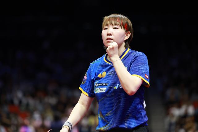 (251116) -- MACAO, Nov. 16, 2025 (Xinhua) -- Zhu Yuling celebrates scoring during the women's singles bronze medal match of table tennis between Zhu Yuling of Macao and Chen Meng of Shandong at China's 15th National Games in Macao, south China, Nov. 16, 2025. (Xinhua/Liang Xu)