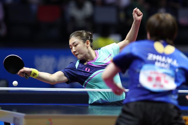 (251116) -- MACAO, Nov. 16, 2025 (Xinhua) -- Chen Meng hits a return during the women's singles bronze medal match of table tennis between Zhu Yuling of Macao and Chen Meng of Shandong at China's 15th National Games in Macao, south China, Nov. 16, 2025. (Xinhua/Chen Bin)