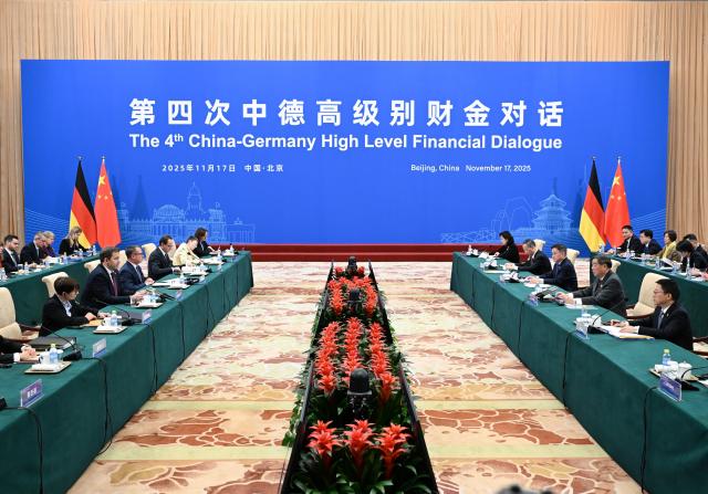 (251117) -- BEIJING, Nov. 17, 2025 (Xinhua) -- Chinese Vice Premier He Lifeng co-chairs the fourth China-Germany High-Level Financial Dialogue with German Vice Chancellor and Federal Minister of Finance Lars Klingbeil in Beijing, capital of China, Nov. 17, 2025. He Lifeng was China's lead person in the dialogue, while Klingbeil was Germany's lead person. (Xinhua/Dai Tianfang)