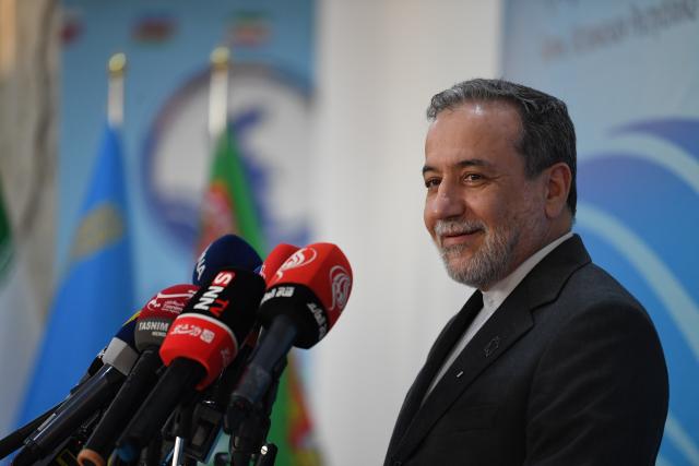 (251118) -- TEHRAN, Nov. 18, 2025 (Xinhua) -- Iranian Foreign Minister Seyed Abbas Araghchi speaks during a press conference of the First Caspian Governors' Forum in the northern city of Rasht, Iran, Nov. 18, 2025. Iran on Tuesday opened the First Caspian Governors' Forum in Rasht, aiming to strengthen regional cooperation among the Caspian Sea littoral states. (Xinhua/Shadati)