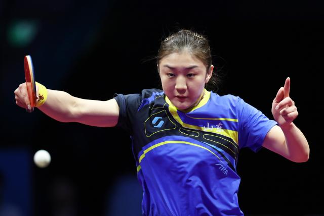 (251119) -- MACAO, Nov. 19, 2025 (Xinhua) -- Chen Meng of Shandong hits a return in the match against Wang Tianyi of Hebei during the third match of women's team final of table tennis between Hebei and Shandong at China's 15th National Games in Macao, south China, Nov. 19, 2025. (Xinhua/Liu Xu)