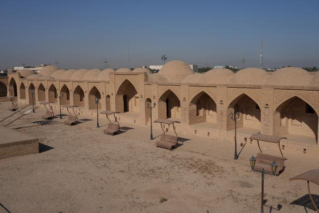 (251120) -- KARBALA(IRAQ), Nov. 20, 2025 (Xinhua) -- Photo taken on Nov.20, 2025 shows the archaeological site of Khan Al-Nukhaylah, in Karbala province, Iraq. (Xinhua/Duan Minfu)