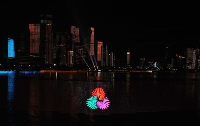 (251121) -- SHENZHEN, Nov. 21, 2025 (Xinhua) -- Photo taken on Nov. 21, 2025 shows the general view of the closing ceremony of China's 15th National Games in Shenzhen, south China's Guangdong Province. (Xinhua/Mao Siqian)