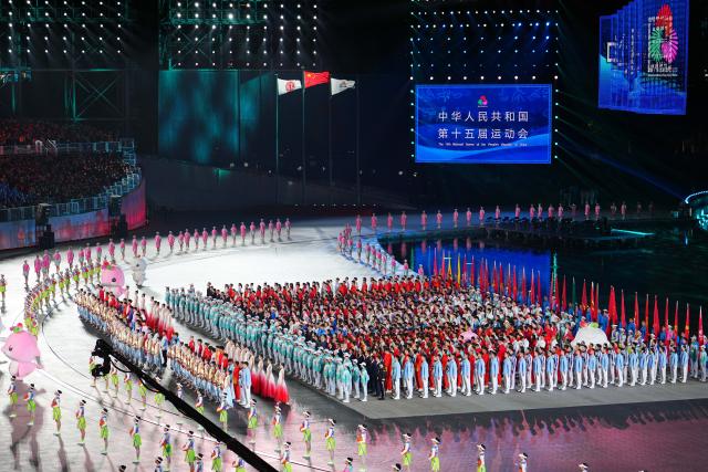 (251121) -- SHENZHEN, Nov. 21, 2025 (Xinhua) -- Photo taken on Nov. 21, 2025 shows the general view of the closing ceremony of China's 15th National Games in Shenzhen, south China's Guangdong Province. (Xinhua/Chen Sihan)