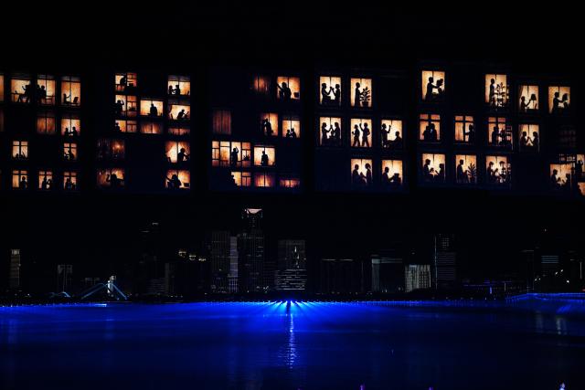 (251121) -- SHENZHEN, Nov. 21, 2025 (Xinhua) -- Photo taken on Nov. 21, 2025 shows the general view of the closing ceremony of China's 15th National Games in Shenzhen, south China's Guangdong Province, Nov. 21, 2025. (Xinhua/Lian Zhen)