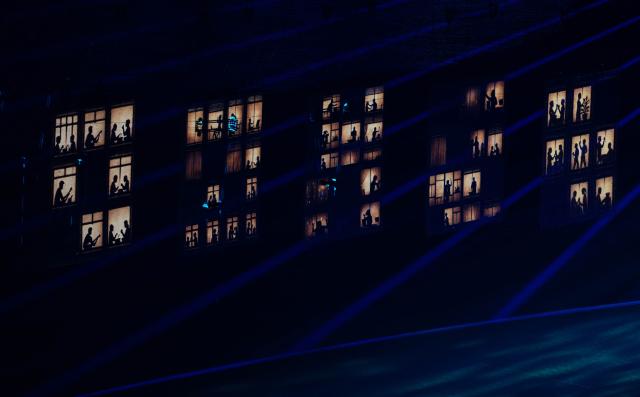 (251121) -- SHENZHEN, Nov. 21, 2025 (Xinhua) -- Photo taken on Nov. 21, 2025 shows the general view of the closing ceremony of China's 15th National Games in Shenzhen, south China's Guangdong Province, Nov. 21, 2025. (Xinhua/Hao Yuan)