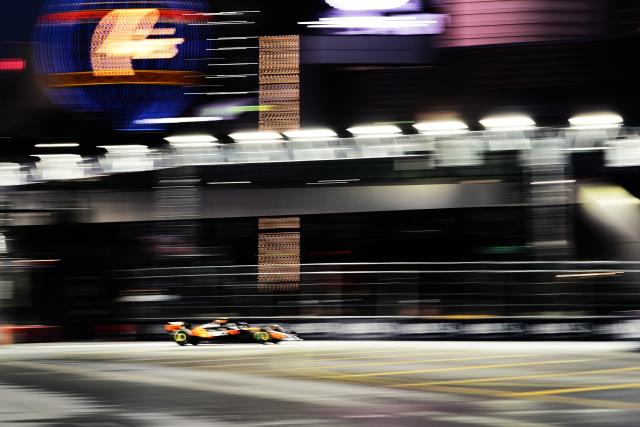 (251122) -- LAS VEGAS, Nov. 22, 2025 (Xinhua) -- McLaren's British driver Lando Norris races during the third practice session of the 2025 Formula One U.S. Grand Prix at Las Vegas Circuit, in Las Vegas, the United States, Nov. 21, 2025. (Xinhua/Wu Xiaoling)