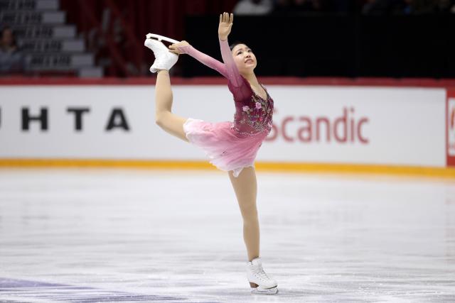 (251123) -- HELSINKI, Nov. 23, 2025 (Xinhua) -- Chiba Mone of Japan competes during the women's free skating at the ISU Grand Prix of Figure Skating event Finlandia Trophy 2025 in Helsinki, Finland, Nov. 22, 2025. (Photo by Matti Matikainen/Xinhua)
