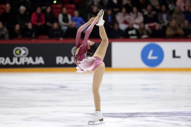 (251123) -- HELSINKI, Nov. 23, 2025 (Xinhua) -- Chiba Mone of Japan competes during the women's free skating at the ISU Grand Prix of Figure Skating event Finlandia Trophy 2025 in Helsinki, Finland, Nov. 22, 2025. (Photo by Matti Matikainen/Xinhua)