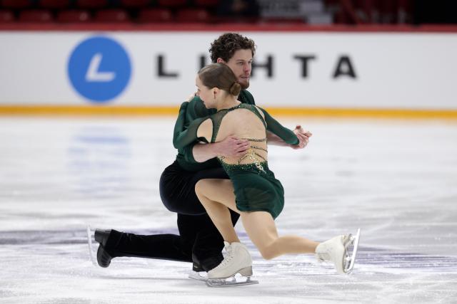 (251123) -- HELSINKI, Nov. 23, 2025 (Xinhua) -- Ioulia Chtchetinina (R)/Michal Wozniak of Poland compete during the pairs free skating at the ISU Grand Prix of Figure Skating event Finlandia Trophy 2025 in Helsinki, Finland, Nov. 22, 2025. (Photo by Matti Matikainen/Xinhua)