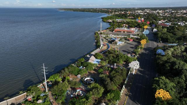 (251123) -- MANAGUA, Nov. 23, 2025 (Xinhua) -- This aerial drone photo taken on Nov. 17, 2025 shows the Lake Managua in Managua, Nicaragua. (Xinhua/Li Mengxin)