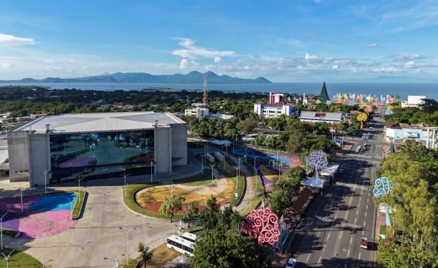 (251123) -- MANAGUA, Nov. 23, 2025 (Xinhua) -- This aerial drone photo taken on Nov. 17, 2025 shows a city view of Managua, Nicaragua. (Xinhua/Wu Hao)