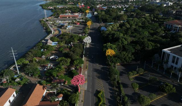 (251123) -- MANAGUA, Nov. 23, 2025 (Xinhua) -- This aerial drone photo taken on Nov. 17, 2025 shows a city view of Managua, Nicaragua. (Xinhua/Li Mengxin)