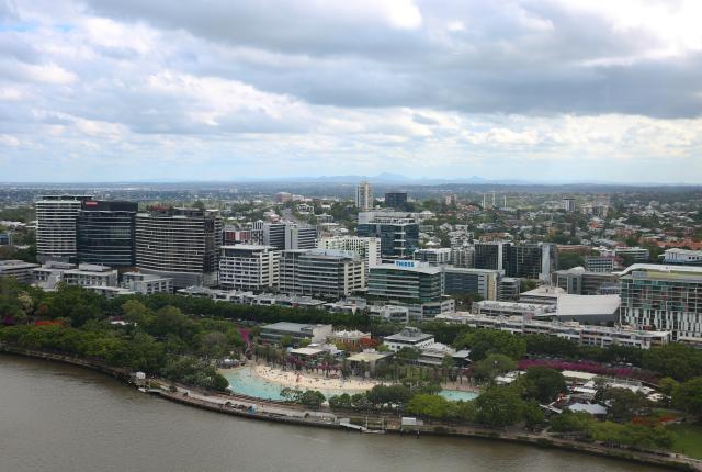 (251124) -- BRISBANE, Nov. 24, 2025 (Xinhua) -- This photo taken on Nov. 22, 2025 shows a view of Streets Beach located at South Bank in Brisbane, Queensland, Australia. (Xinhua/Ma Ping)