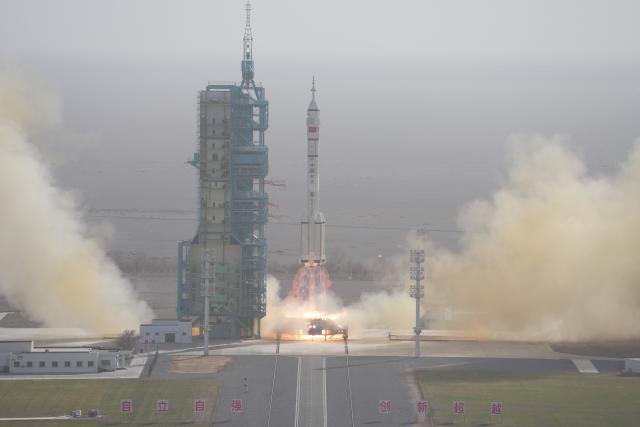 (251125) -- JIUQUAN, Nov. 25, 2025 (Xinhua) -- China launches the Shenzhou-22 spaceship from the Jiuquan Satellite Launch Center in northwest China on Nov. 25, 2025. (Photo by Li Minggang/Xinhua)
