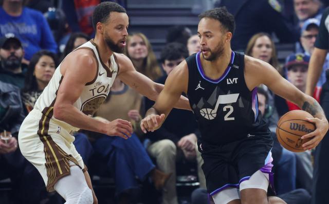 (251125) -- SAN FRANCISCO, Nov. 25, 2025 (Xinhua) -- Kyle Anderson (R) of Utah Jazz competes during the 2025-2026 NBA regular season game between Utah Jazz and Golden State Warriors in San Francisco, the United States, Nov. 24, 2025. (Photo by Dong Xudong/Xinhua)