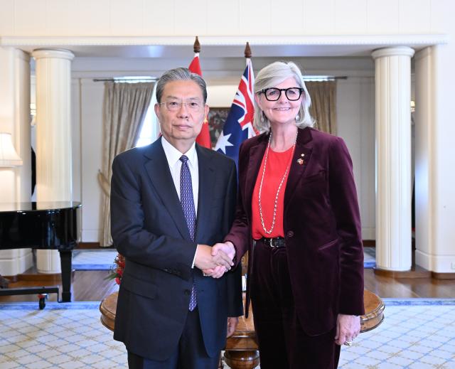 (251125) -- CANBERRA, Nov. 25, 2025 (Xinhua) -- Zhao Leji, chairman of China's National People's Congress Standing Committee, meets with Australia's Governor-General Samantha Mostyn in Canberra, Australia, Nov. 24, 2025. Zhao paid an official visit to the country from Saturday to Tuesday at the invitation of Australia's Speaker of the Senate Sue Lines and Speaker of the House of Representatives Milton Dick. (Xinhua/Li Xiang)
