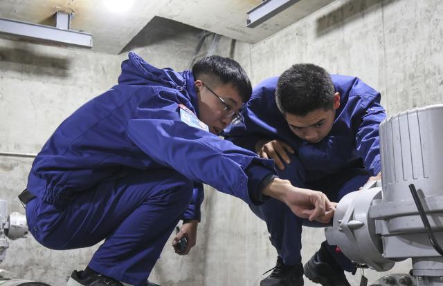 (251125) -- JIUQUAN, Nov. 25, 2025 (Xinhua) -- Staff members inspect equipment status at a fire station at the launch site on Nov. 13, 2025. China on Tuesday launched the Shenzhou-22 spaceship to provide a return vessel for the three Shenzhou-21 astronauts in orbit. This momentous occasion marked the accomplishment of the first emergency launch mission in the country's manned space program.
  The launch of the new spaceship followed the return of the three Shenzhou-20 astronauts back to Earth on Nov. 14 by the Shenzhou-21 spacecraft.
  The return mission, initially scheduled for Nov. 5 by the Shenzhou-20 spaceship, was delayed due to a suspected debris impact on the Shenzhou-20 return capsule's viewport window.
  The Long March-2F Y22 rocket and the Shenzhou-22 spaceship -- already on standby at the launch site upon the contingency -- were swiftly prepared for launch.
   After the initiation of the contingency plan, all teams involved in the project demonstrated a composed and methodical approach.
   Within 20 days, all participating research and testing units collaborated and completed a series of critical tasks, including risk assessment, solution analysis and decision-making, personnel and material deployment, crew return aboard a replacement vessel, as well as an emergency launch, offering a world-class example of managing an in-orbit emergency, the China Manned Space Agency said.
   The success of this mission fully demonstrated the strengths of China's new system for mobilizing resources nationwide, it noted. (Photo by Yang Junjie/Xinhua)
