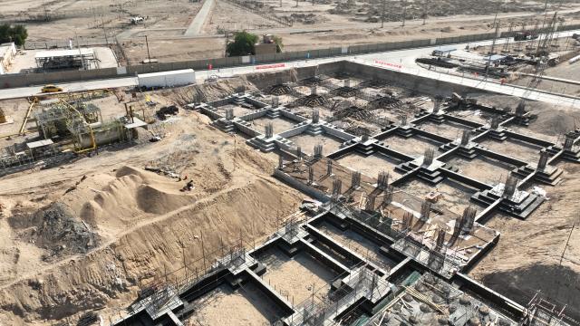 (251126) -- BAGHDAD, Nov. 26, 2025 (Xinhua) -- An aerial drone photo taken on Nov. 20, 2025 shows the construction site of the Najaf 2×9E Add-On Combine-Cycle Power Plant Project in Najaf Province, Iraq.
  TO GO WITH "Roundup: Chinese standards, equipment help ease Iraq's long-standing power shortage" (Photo by Wu Yuxiao/Xinhua)