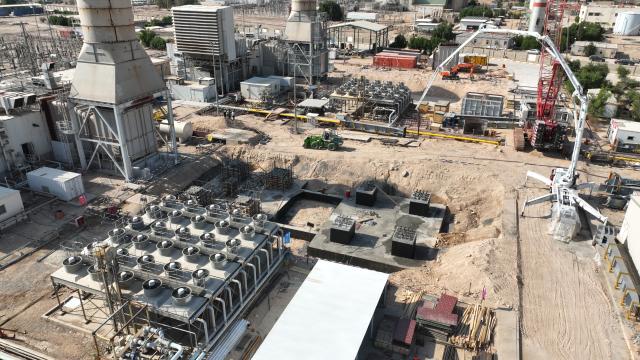 (251126) -- BAGHDAD, Nov. 26, 2025 (Xinhua) -- An aerial drone photo taken on Nov. 20, 2025 shows the construction site of the Najaf 2×9E Add-On Combine-Cycle Power Plant Project in Najaf Province, Iraq, Nov. 20, 2025.
  TO GO WITH "Roundup: Chinese standards, equipment help ease Iraq's long-standing power shortage" (Photo by Wu Yuxiao/Xinhua)