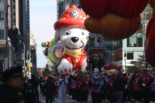 (251127) -- NEW YORK, Nov. 27, 2025 (Xinhua) -- Participants attend the 2025 Macy's Thanksgiving Day Parade in New York, the United States, on Nov. 27, 2025. The traditional Macy's Thanksgiving Day Parade brought holiday cheer to New York City on Thursday morning, as giant character balloons floated above Manhattan in one of the United States' most watched holiday events. (Xinhua/Zhang Fengguo)
