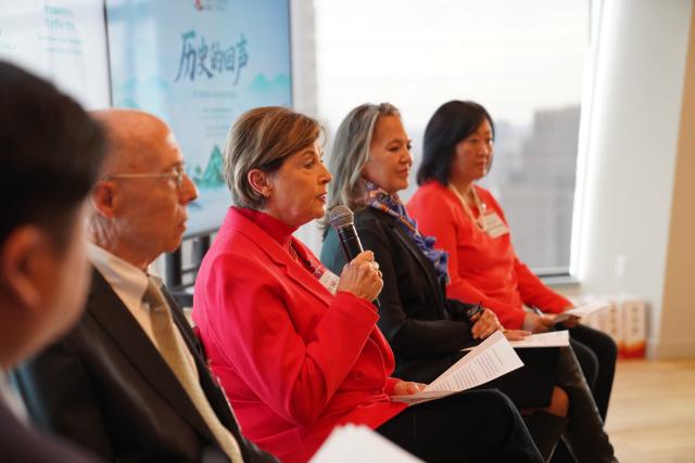 (251128) -- NEW YORK, Nov. 28, 2025 (Xinhua) -- Nell Chennault Calloway, granddaughter of U.S. General Claire Lee Chennault and CEO of the Chennault Aviation and Military Museum, speaks during a panel discussion at the 2025 Kuliang Forum in New York, the United States, on Nov. 25, 2025. TO GO WITH "Feature: Younger generations inject new vigor into traditional China-U.S. friendship" (Xinhua/Zhang Fengguo)