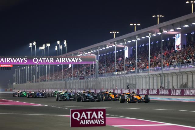 (251130) -- DOHA, Nov. 30, 2025 (Xinhua) -- Drivers start during the Sprint race of the Formula One Qatar Grand Prix at the Lusail International Circuit in Doha, Qatar, on Nov. 29, 2025. (Photo by Li Chao/Xinhua)