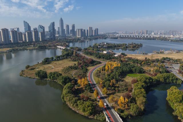 (251130) -- SHAOXING, Nov. 30, 2025 (Xinhua) -- This aerial drone photo taken on Nov. 30, 2025 shows a view of Didang lake scenic area in Shaoxing, east China's Zhejiang Province. (Xinhua/Huang Zongzhi)