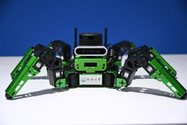 (251201) -- FUZHOU, Dec. 1, 2025 (Xinhua) -- This photo shows a robot displayed at the Third Overseas Chinese Talent Conference for Development in Fuzhou, southeast China's Fujian Province, Dec. 1, 2025. Under the theme of "Uniting Overseas Chinese Talent, Forging a New Era of Innovation," the Third Overseas Chinese Talent Conference for Development kicked off here on Monday. (Xinhua/Zhou Yi)