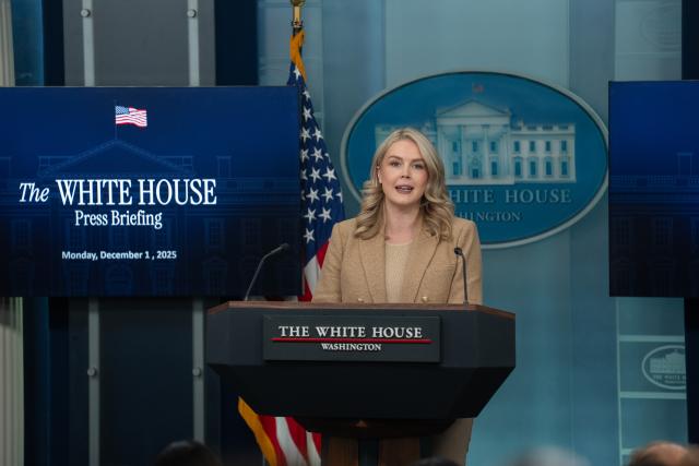 (251201) -- WASHINGTON, Dec. 1, 2025 (Xinhua) -- White House Press Secretary Karoline Leavitt speaks during a daily press briefing at the White House in Washington, D.C., the United States, Dec. 1, 2025. (Xinhua/Hu Yousong)