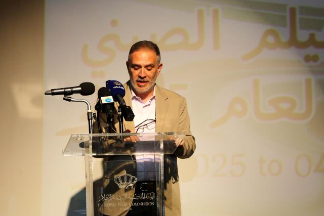 (251202) -- AMMAN, Dec. 2, 2025 (Xinhua) -- Mohannad Al-Bakri, managing director of the Royal Film Commission of Jordan, delivers a speech at opening ceremony of the 2025 China Film Festival in Amman, Jordan, on Dec. 1, 2025. The 2025 China Film Festival kicked off Monday evening in the Jordanian capital Amman, attracting a full-house audience.
    Running for four days until Thursday, the festival features four Chinese films: Dead to Rights, The Sinking of Lisbon Maru, I Am What I Am 2, and The Lychee Road. (Photo by Mohammad Abu Ghosh/Xinhua)