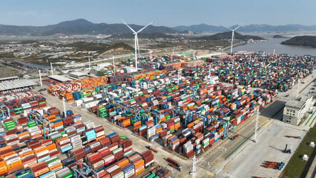 (251202) -- NINGBO, Dec. 2, 2025 (Xinhua) -- An aerial drone photo taken on Dec. 2, 2025 shows a view of the Meishan port area of the Ningbo-Zhoushan Port in east China's Zhejiang Province. A container adorned in red was steadily loaded onto a container ship here on Tuesday, marking the Ningbo-Zhoushan Port's annual container throughput exceeding 40 million TEUs for the first time.
   The Ningbo-Zhoushan Port is the only port in the world that has handled over 1 billion tonnes of cargo annually for 16 consecutive years. (Xinhua/Weng Xinyang)