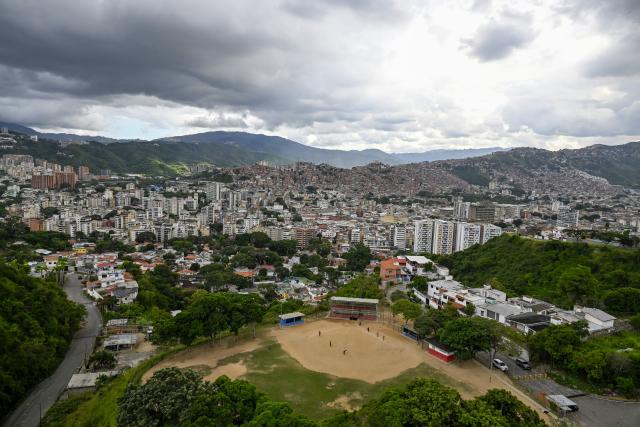 (251202) -- CARACAS, Dec. 2, 2025 (Xinhua) -- This photo taken on Dec. 2, 2025 shows a city view of Caracas, Venezuela. (Xinhua/Li Muzi)