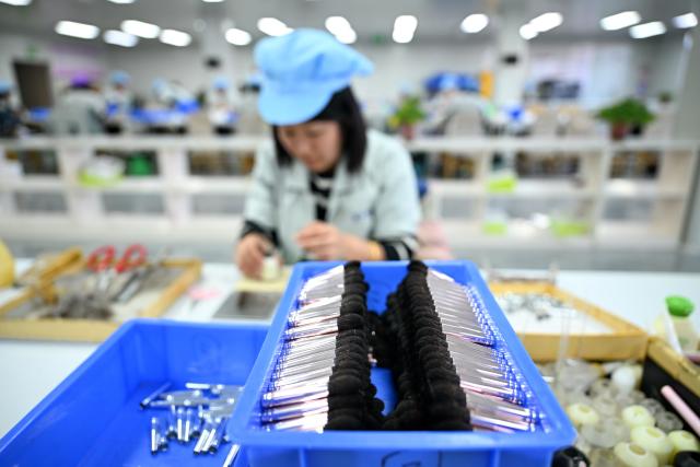 (251204) -- CANGZHOU, Dec. 4, 2025 (Xinhua) -- A staff member processes makeup brushes at a workshop of a makeup brush manufacturing enterprise in Qingxian County, Cangzhou, north China's Hebei Province, Dec. 4, 2025. The makeup brush industry in Qingxian County, which burgeoned in the 1990s with a bunch of contract manufacturers, has evolved into a cluster of independent brands.
   In recent years, Qingxian has been continuously upgrading this sector through efforts such as the establishment of an industrial alliance, development of new materials, and building presence in platforms for cross-border e-commerce. 
   Currently, the annual revenue of makeup brush enterprises in the county is approximately 3 billion yuan (about 425 million U.S. dollars). (Xinhua/Mu Yu)
