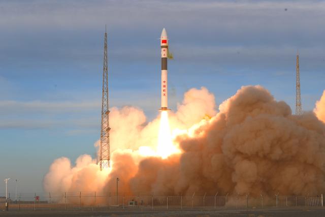 (251205) -- JIUQUAN, Dec. 5, 2025 (Xinhua) -- A Kuaizhou-1A (KZ-1A) carrier rocket carrying the VHF Data Exchange System (VDES) satellites blasts off from the Jiuquan Satellite Launch Center in northwest China, Dec. 5, 2025. The satellites entered their planned orbit successfully. (Photo by Wang Jiangbo/Xinhua)