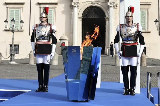 (251205) -- ROME, Dec. 5, 2025 (Xinhua) -- The cauldron lighting ceremony of the 2026 Milan-Cortina Olympic Winter Games is held at the Quirinale Palace in Rome, Italy, Dec. 5, 2025. (Xinhua/Li Jing)