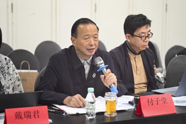 (251205) -- KUALA LUMPUR, Dec. 5, 2025 (Xinhua) -- Fu Zitang (L), vice president of the China Society for Human Rights Studies and professor of Law at Southwest University of Political Science and Law, speaks during the International Symposium on Human Rights Protection in the Digital Era in Selangor state, Malaysia, Dec. 5, 2025. The symposium was held here on Friday, bringing together scholars, social organizations and media from both China and Malaysia. (Xinhua/Cheng Yiheng)