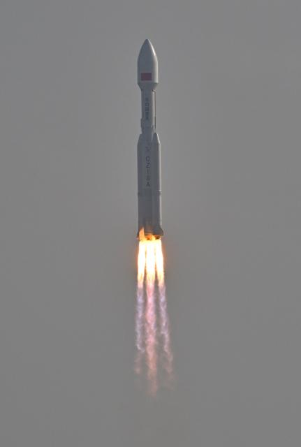 (251206) -- WENCHANG, Dec. 6, 2025 (Xinhua) -- A Long March-8A carrier rocket carrying the 14th group of low-orbit internet satellites blasts off from the Hainan commercial spacecraft launch site in south China's Hainan Province, Dec. 6, 2025. The rocket lifted off at 3:53 p.m. on Saturday. It successfully placed the payloads into preset orbit. (Xinhua/Guo Cheng)