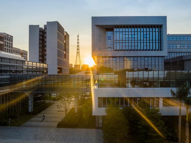 (251206) -- DONGGUAN, Dec. 6, 2025 (Xinhua) -- This undated photo shows the campus of the Great Bay University (GBU) in Dongguan City, south China's Guangdong Province. The inauguration ceremony of the GBU was held on Saturday.
   TO GO WITH "Inauguration ceremony of Great Bay University held" (Xinhua)