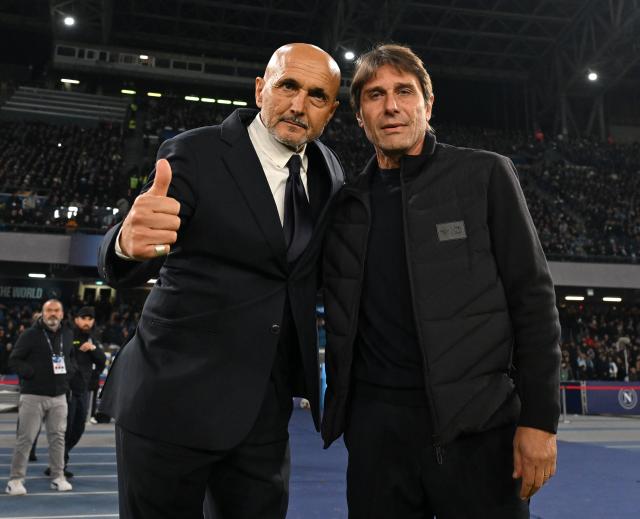 (251208) -- NAPLES, Dec. 8, 2025 (Xinhua) -- Napoli's head coach Antonio Conte (R) and Juventus' head coach Luciano Spalletti pose for a photo before a Serie A football match between Napoli and Juventus in Naples, Italy, Dec. 7, 2025. (Photo by Alberto Lingria/Xinhua)