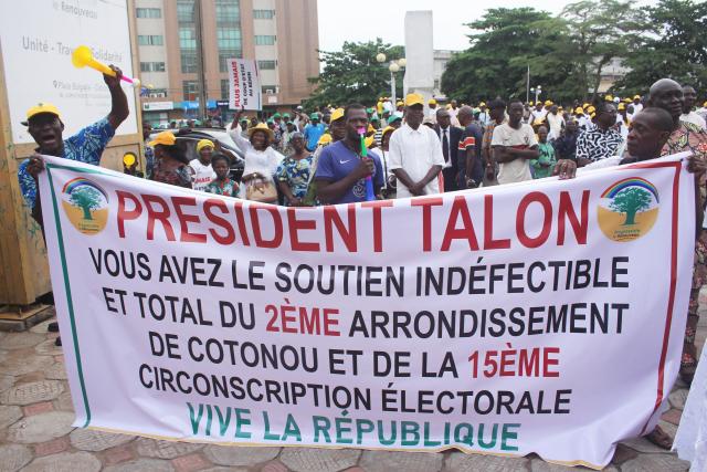 (251209) -- COTONOU, Dec. 9, 2025 (Xinhua) -- People gather to express their support for Beninese President Patrice Talon at Place Bulgarie in Cotonou, the economic capital of Benin, Dec. 8, 2025.
  Benin's government said on Sunday that an attempted military mutiny had been foiled in Cotonou, the country's economic capital and largest city, after armed soldiers briefly took over state television to declare President Patrice Talon was removed from office.
  The Presidency said the president is safe and that government forces have regained control of the situation. (Photo by Seraphin Zounyekpe/Xinhua)